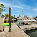 Do With Ac Awesome Waterfront Marina Home